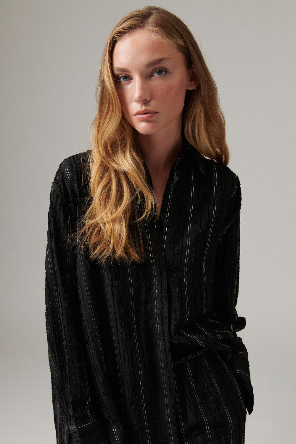 Zoe Raw Stripes skjorte – Black